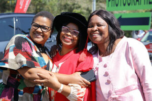 Dr Bongiwe Mbatha celebrating her epic achievement with her sister, Ms Nokuthula Bavu (left) and her aunt, Mrs Sibongile Maphumulo.